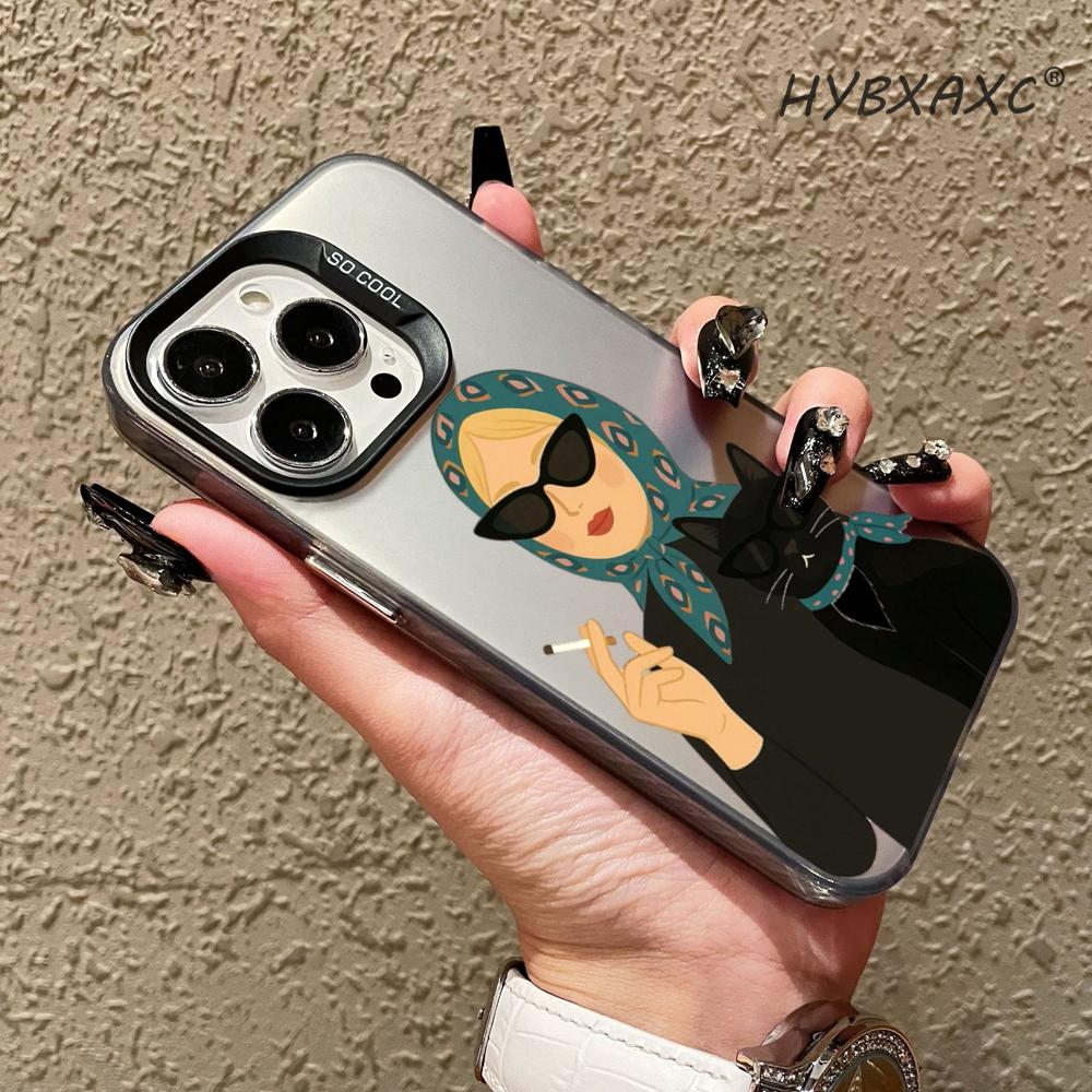 Phone Cases Cat - 漫画の猫と女性の格子柄スマホケース iPhone 17 16 15 Pro